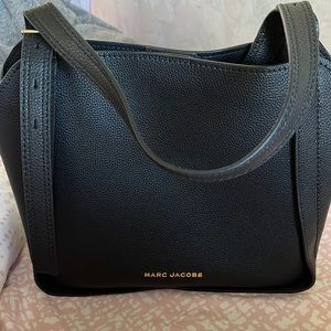 The Director Faux Leather Tote
MARC JACOBS